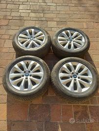 Gomme invernali complete di cerchi in lega