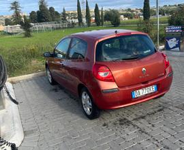 RENAULT Clio - 2006