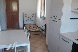SAN CESAREO MONOLOCALE ARREDATO Ben COLLEGATO