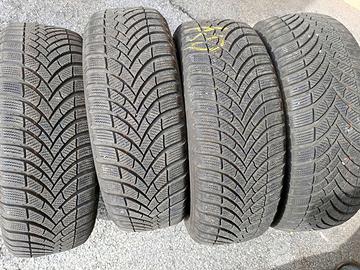 Gomme termiche misura 205/60/16 H marca Semperit