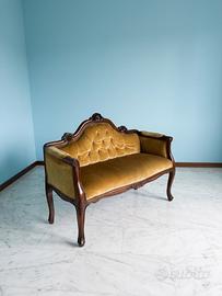Divano da ingresso o fine letto