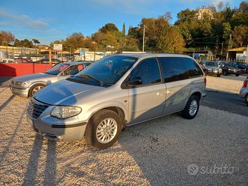 Chrysler Voyager 2.5 CRD cat SE