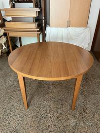Tavolo rotondo in legno allungabile