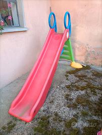 Scivolo e piscinetta per esterni