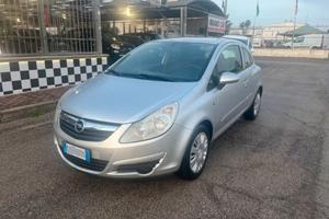 Opel corsa 1.2 benzina SI NEOPATENTATI