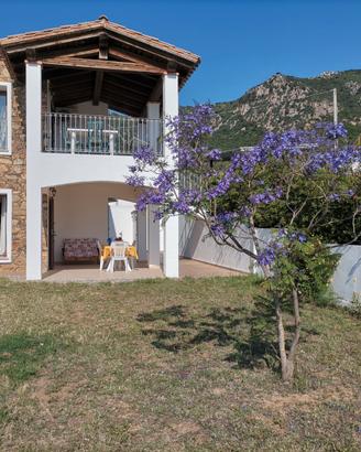 Trivano vista mare a 2/3 min dalla spiaggia