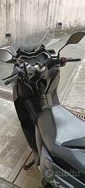 scooter xmax 400
