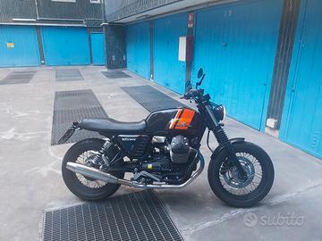 Moto Guzzi V7 II special ABS 
