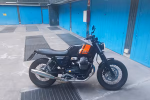 Moto Guzzi V7 II special ABS 