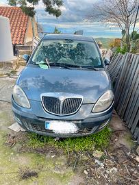Lancia y intera per ricambi