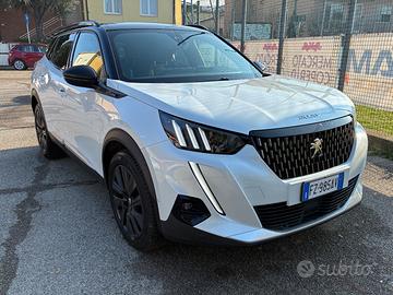 Peugeot 2008 gt line 1.2 pure tech 130cv