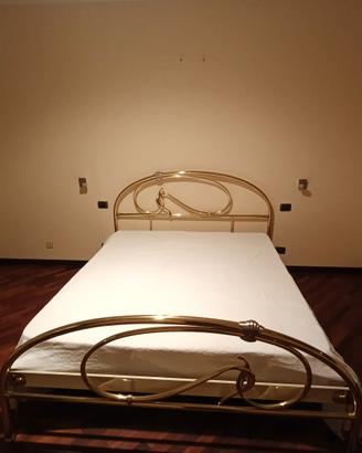 letto matrimoniale in ottone 