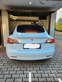 TESLA MODEL 3 ANNO PERFETTE CONDIZIONI