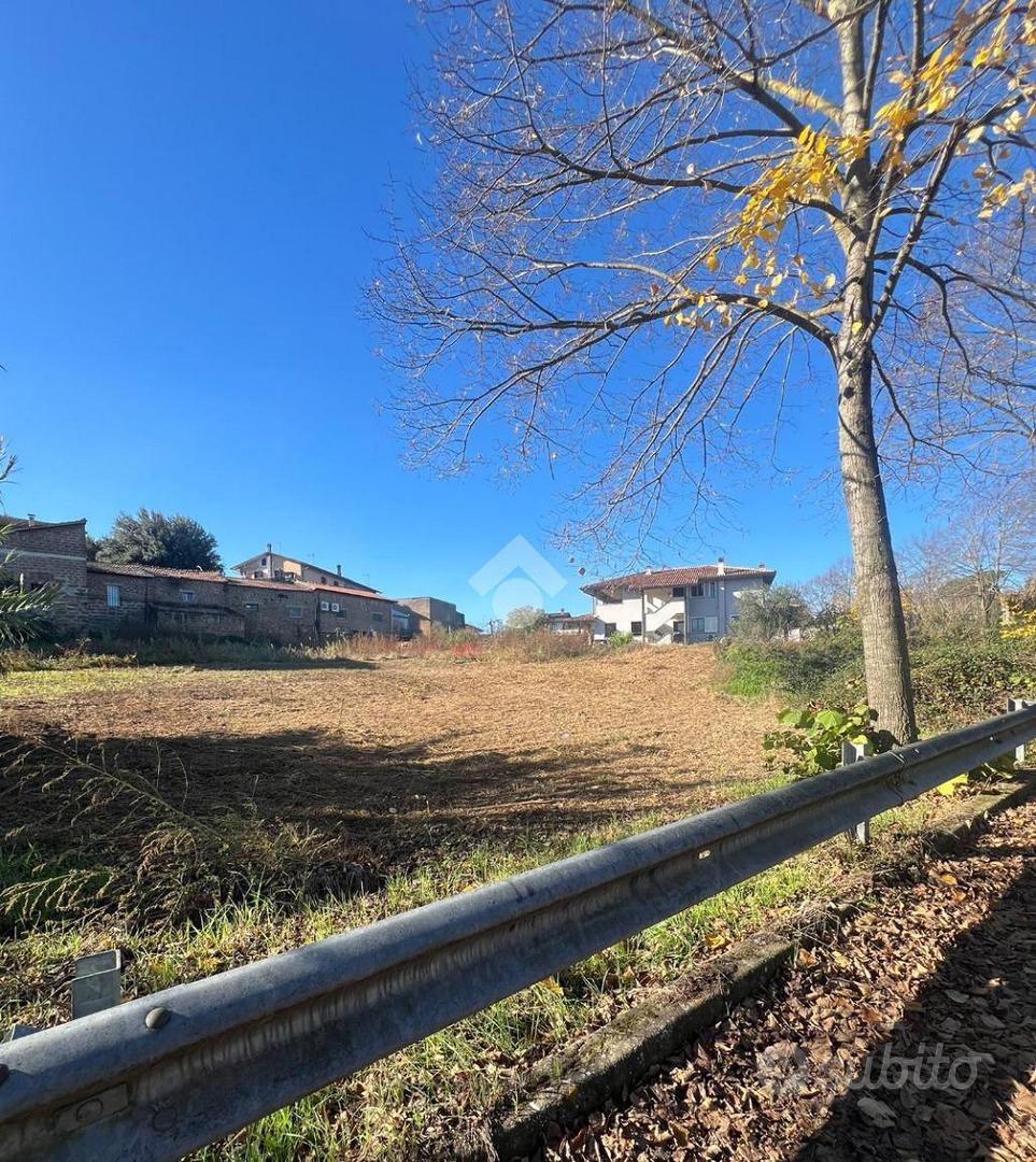 TER. RESIDENZIALE A CORCHIANO - Vista 2