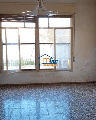 Casa piano terra con ampio cortile sul retro