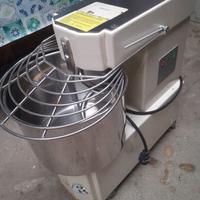 Impastatrice e forno a legna