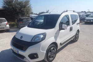 Fiat Qubo 5 posti trekking autovettura