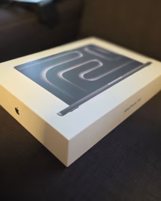 MacBook Pro 14 M5 1TB 32GB RAM Nero NUOVO 2026
