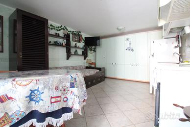 Monolocale arredato