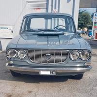 Lancia Flavia 200