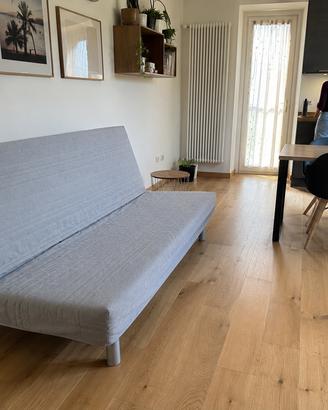 Divano letto Ikea ideale per B&B