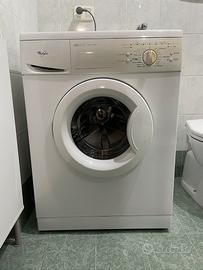 Lavatrice Whirlpool funzionante – carica frontale