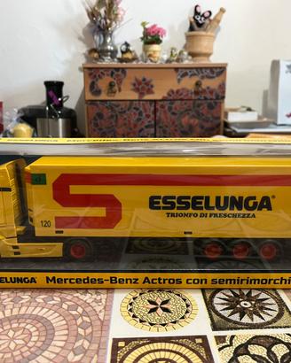 CAMION ESSELUNGA MERCEDES BENZ ACTROS