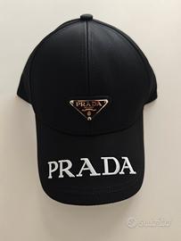 Cappellino in nylon Prada