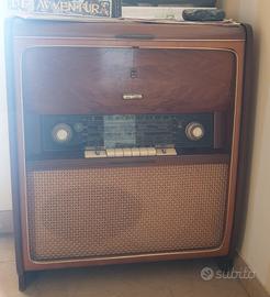 Mobiletto radio vintage Grundig