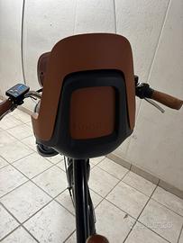 Seggiolino bici anteriore con parabrezza