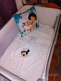 Next to me Chicco magic moon