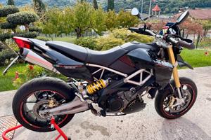 Moto Aprilia Dorsoduro 1200