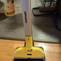 LAVASCIUGA PAVIMENTI CORDLESS Karcher EWM 2