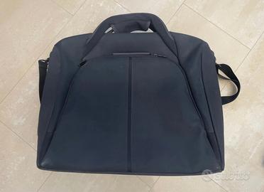 Borsa 24 ore e porta abiti Delsey