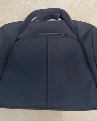 Borsa 24 ore e porta abiti Delsey