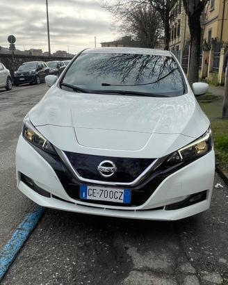 NISSAN LEAF ACENTA 40 KWH 90KW 122 CV