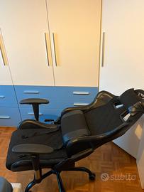 Sedia da gaming regolabile trust gxt nera