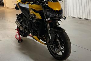 Triumph Street triple RS