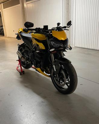 Triumph Street triple RS