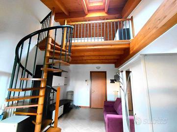 Appartamento di 35 m² con 2 locali e box auto a Pa