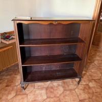 Piccola libreria in legno