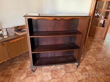 Piccola libreria in legno