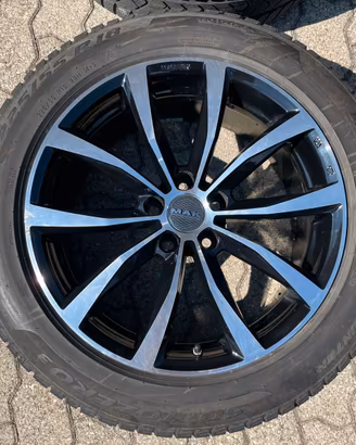 4 cerchi MAK 18 con gomme termiche Pirelli e TPMS