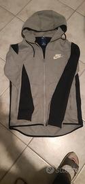 Felpa Nike con zip e cappuccio