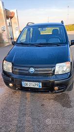 FIAT PANDA  2007  12 C -  € 2700