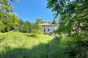 Casa di campagna con terreno