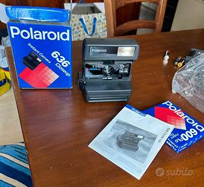 Polaroid 636 con cartuccia