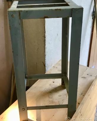 Sgabello industriale vintage grigio modernariato