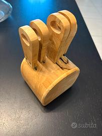 Set completo 5 pezzi coltelli formaggio+supporto