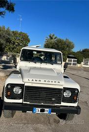 Land Rover Defender TD4 SW S